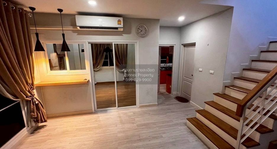 Haus zum Kauf mit 3 Zimmer in Khlong Sam Wa, Bangkok