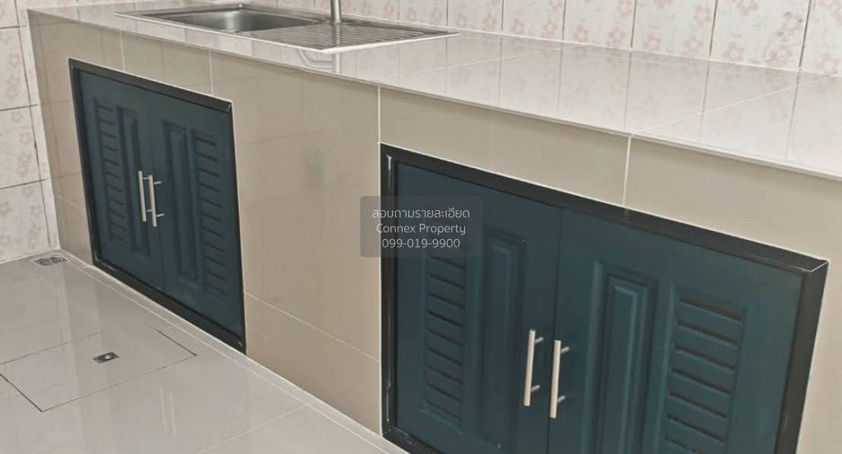 Casa adosada en venta de 3 habitaciones en Bang Phli, Samut Prakan