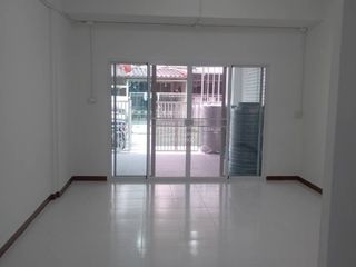 出售 2 卧室 联排别墅 在 Bang Bua Thong, Nonthaburi