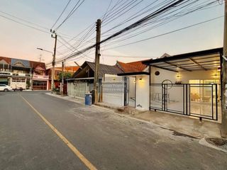 出售 3 卧室 联排别墅 在 Mueang Samut Prakan, Samut Prakan