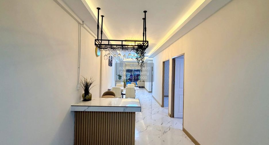 Casa adosada en venta de 3 habitaciones en Mueang Samut Prakan, Samut Prakan