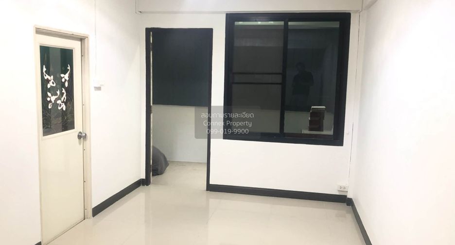 For sale 2 bedrooms townhouse in Lak Si, Bangkok