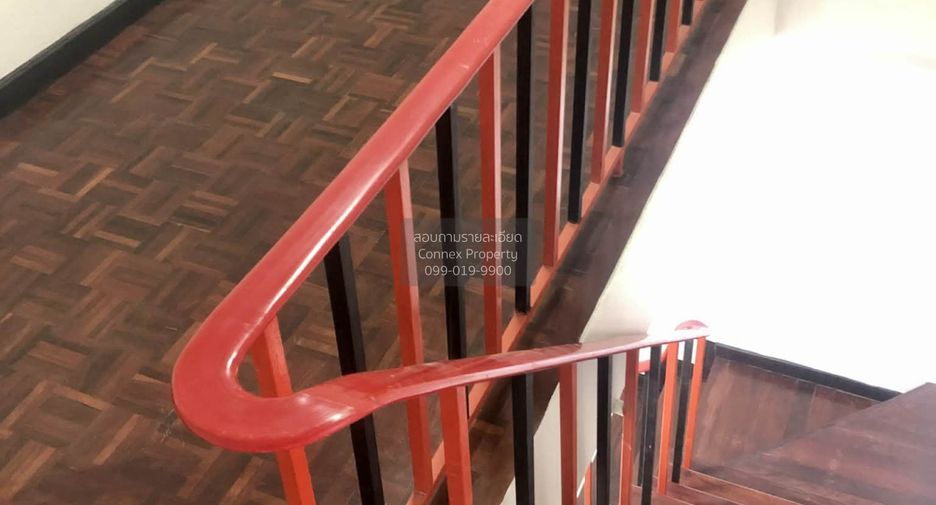 For sale 2 bedrooms townhouse in Lak Si, Bangkok