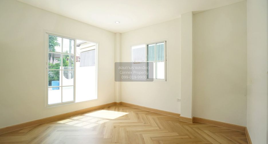 For sale 4 bedrooms house in Bang Khun Thian, Bangkok