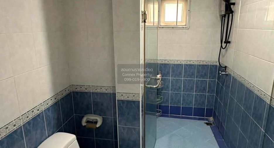 For sale 3 bedrooms house in Lat Phrao, Bangkok