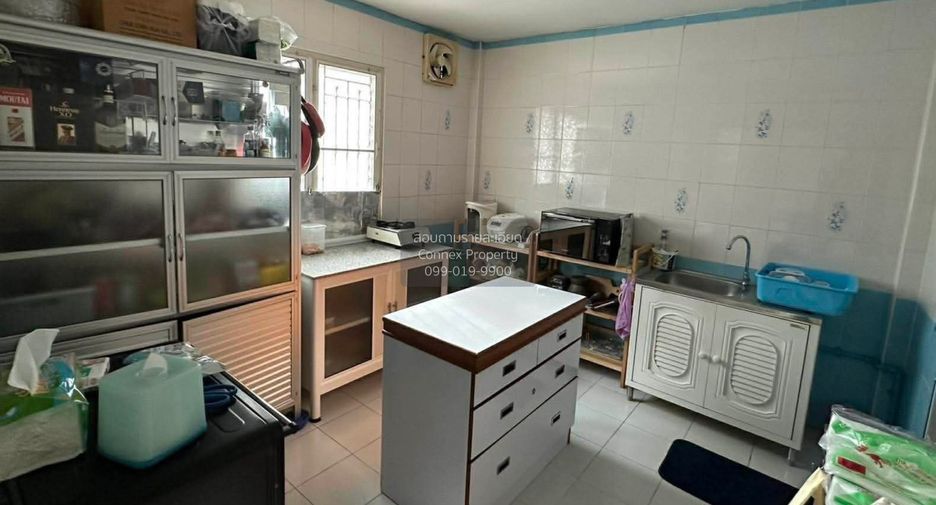 For sale 3 bedrooms house in Lat Phrao, Bangkok
