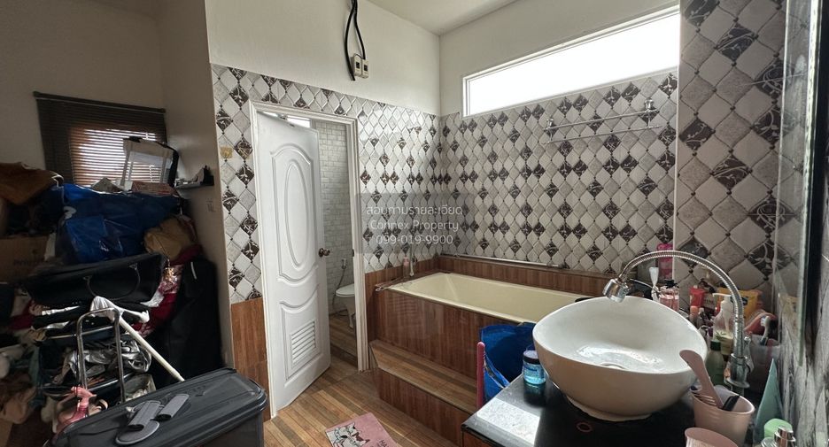 For sale 3 ベッドルーム house in Thawi Watthana, Bangkok