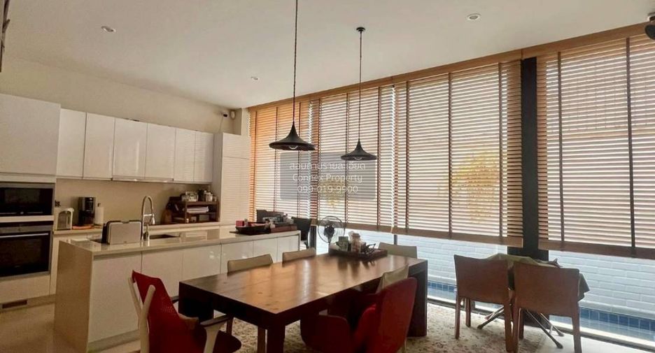 Casa en venta de 5 habitaciones en Bang Kapi, Bangkok