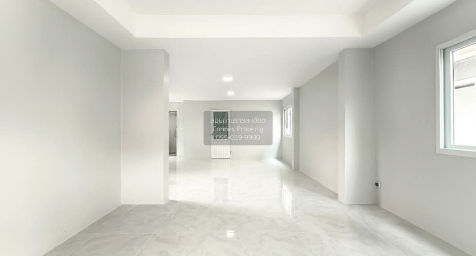 For sale 3 bedrooms house in Don Mueang, Bangkok