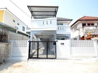 For sale 3 bedrooms house in Don Mueang, Bangkok