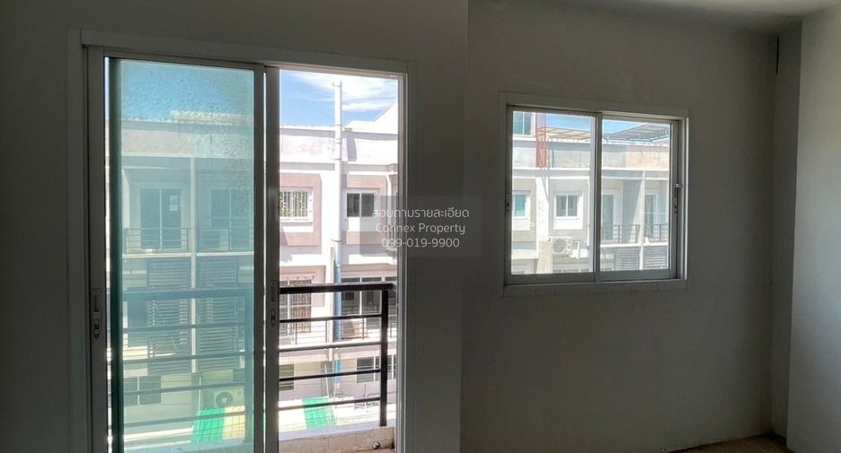 For sale 3 bedrooms retail Space in Phra Samut Chedi, Samut Prakan