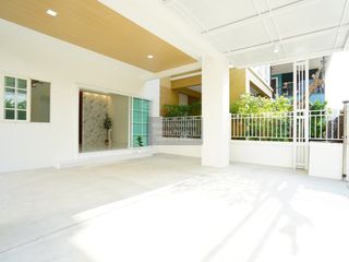 For sale 3 bedrooms house in Mueang Nonthaburi, Nonthaburi