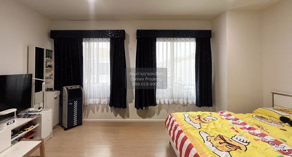 Casa adosada en venta de 3 habitaciones en Phra Pradaeng, Samut Prakan