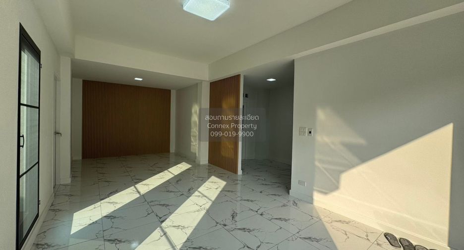 À vendre 5 chambres maison à Mueang Samut Prakan, Samut Prakan