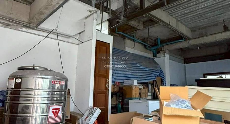Продажа 6 спальни таунхаус в Чатучак, Бангкок