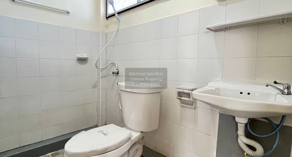 For sale 3 bedrooms townhouse in Prawet, Bangkok