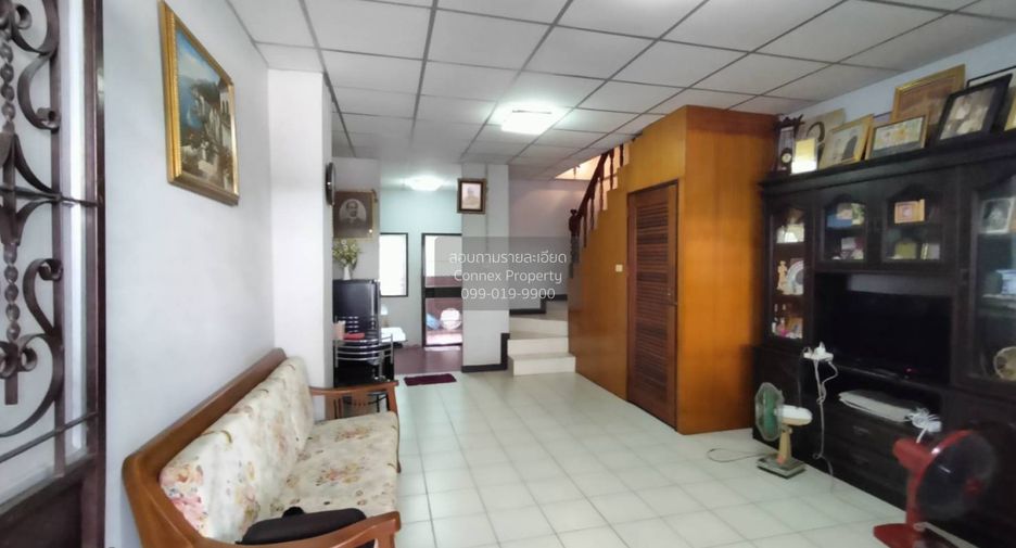 For sale 3 bedrooms townhouse in Bang Khen, Bangkok