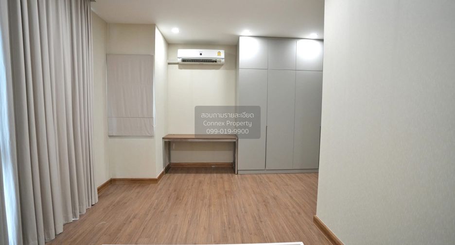 For sale 3 bedrooms townhouse in Suan Luang, Bangkok