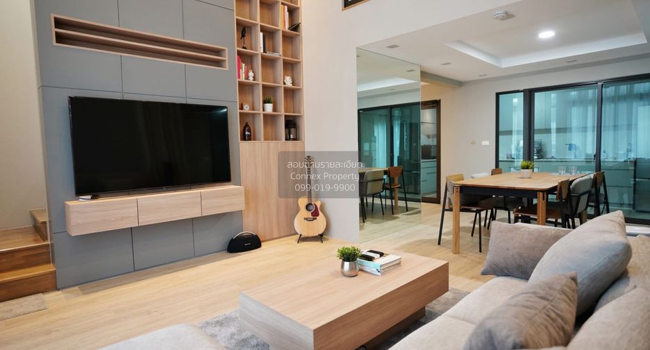 For sale 3 bedrooms townhouse in Suan Luang, Bangkok