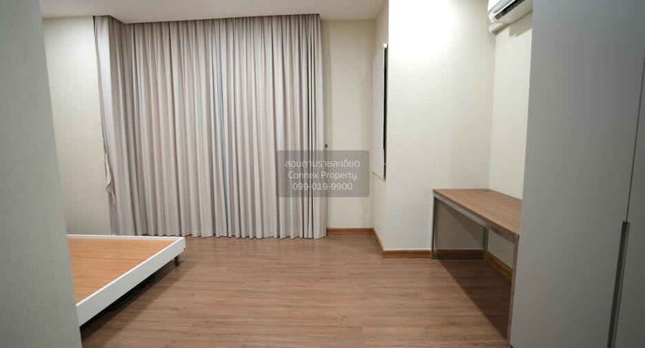 For sale 3 bedrooms townhouse in Suan Luang, Bangkok