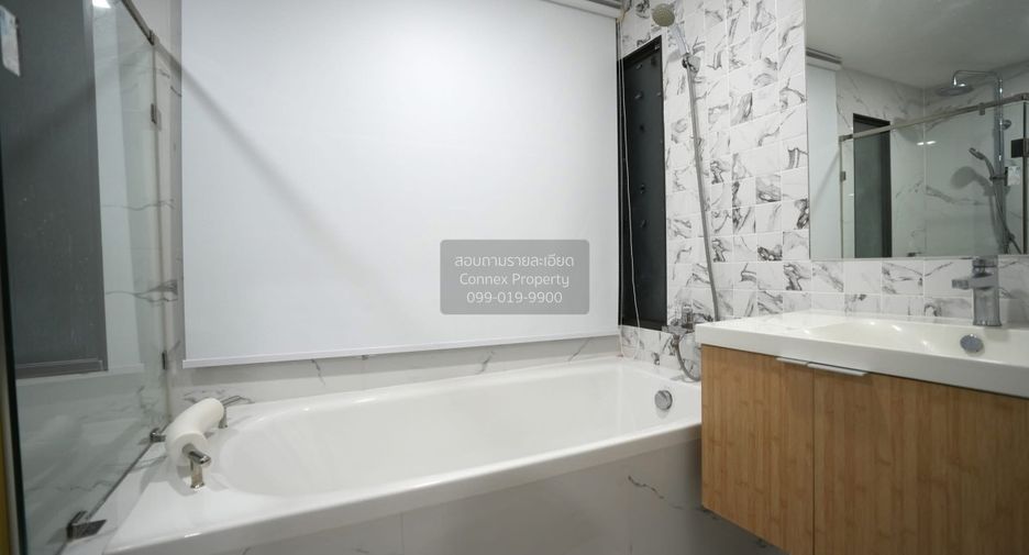 For sale 3 bedrooms townhouse in Suan Luang, Bangkok