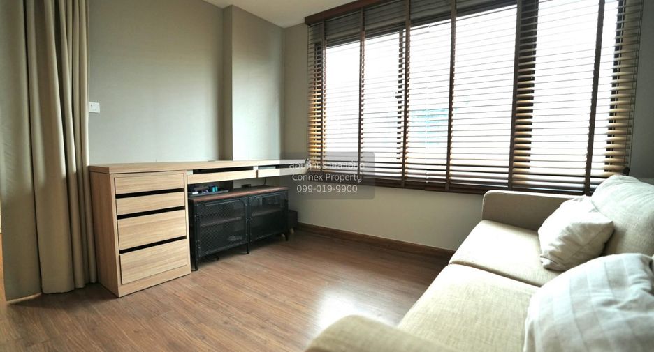 For sale 3 bedrooms townhouse in Suan Luang, Bangkok