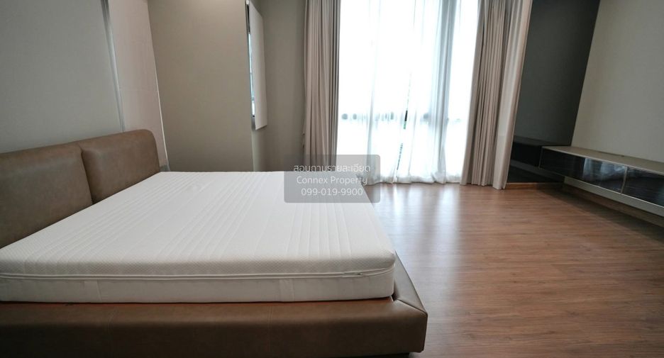 For sale 3 bedrooms townhouse in Suan Luang, Bangkok