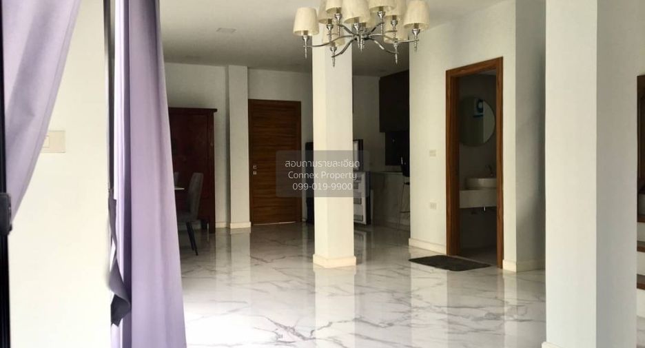 À vendre 3 chambres maison à Watthana, Bangkok