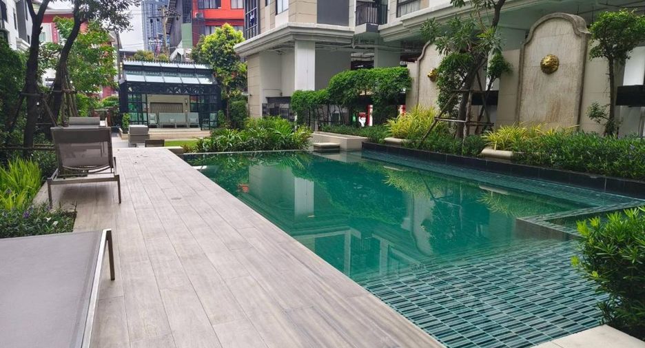 Condo en venta de 1 habitaciones en Khlong Toei, Bangkok