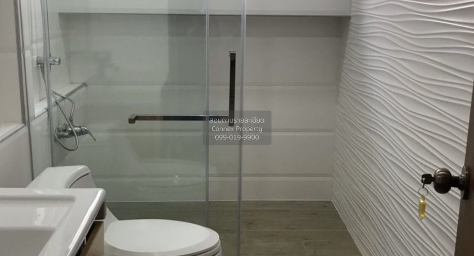 For sale 3 bedrooms condo in Sathon, Bangkok
