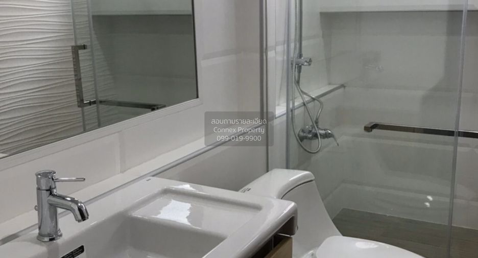 For sale 3 bedrooms condo in Sathon, Bangkok