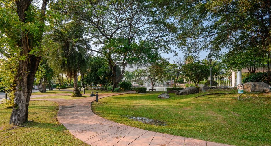 For sale 3 bedrooms house in Mueang Nonthaburi, Nonthaburi