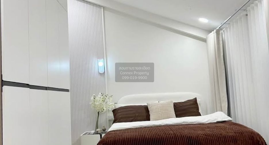For sale 2 bedrooms condo in Phra Khanong, Bangkok