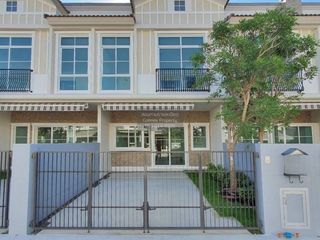 出售 2 卧室 联排别墅 在 Bang Phli, Samut Prakan