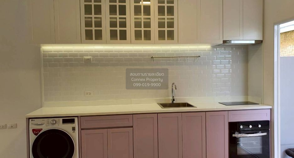 For sale 2 bedrooms townhouse in Bang Phli, Samut Prakan