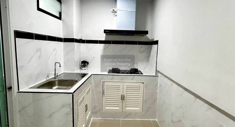For sale 2 bedrooms townhouse in Sai Noi, Nonthaburi