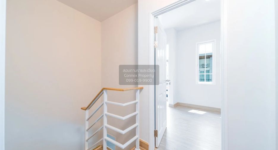 For sale 3 bedrooms townhouse in Prawet, Bangkok