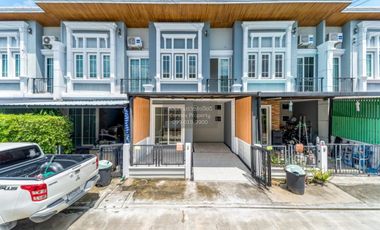 For sale 3 bedrooms townhouse in Prawet, Bangkok