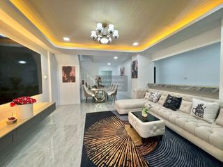 For sale 4 bedrooms townhouse in Khlong Sam Wa, Bangkok