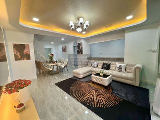 For sale 4 bedrooms townhouse in Khlong Sam Wa, Bangkok