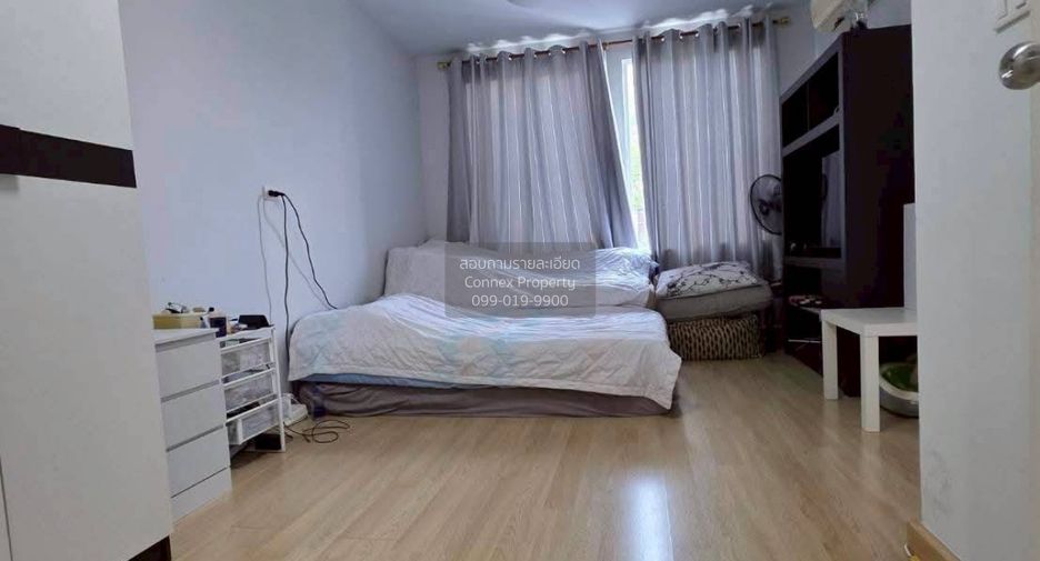 For sale 3 bedrooms townhouse in Lat Phrao, Bangkok