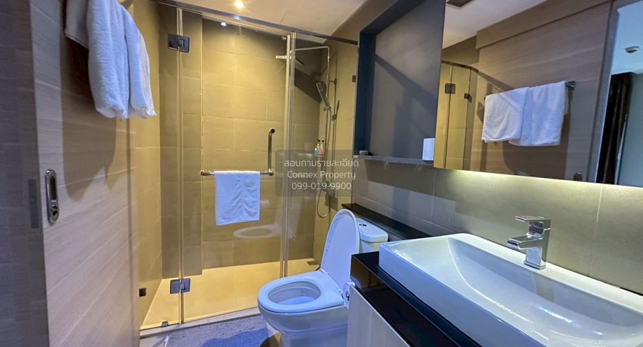For rent 2 bedrooms condo in Sathon, Bangkok