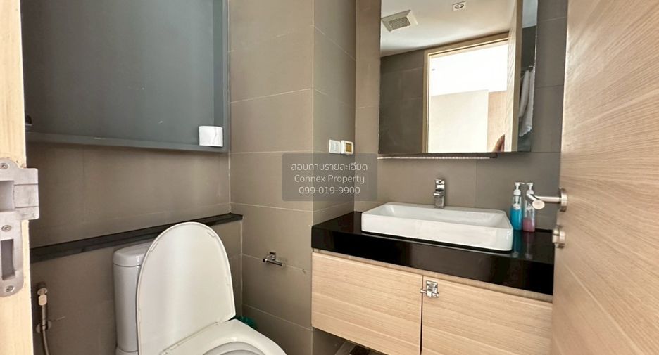 For rent 2 bedrooms condo in Sathon, Bangkok