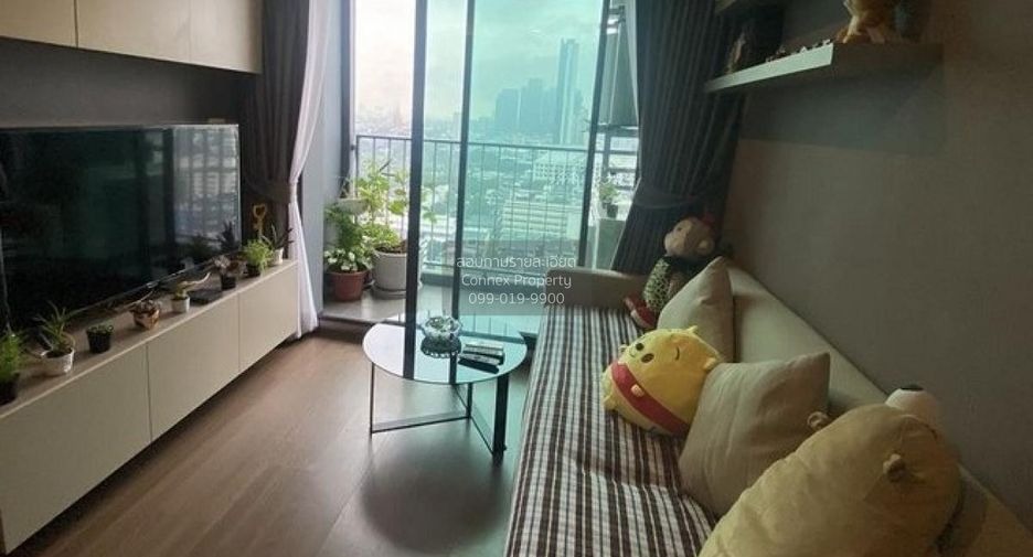 For rent 2 bedrooms condo in Phra Khanong, Bangkok