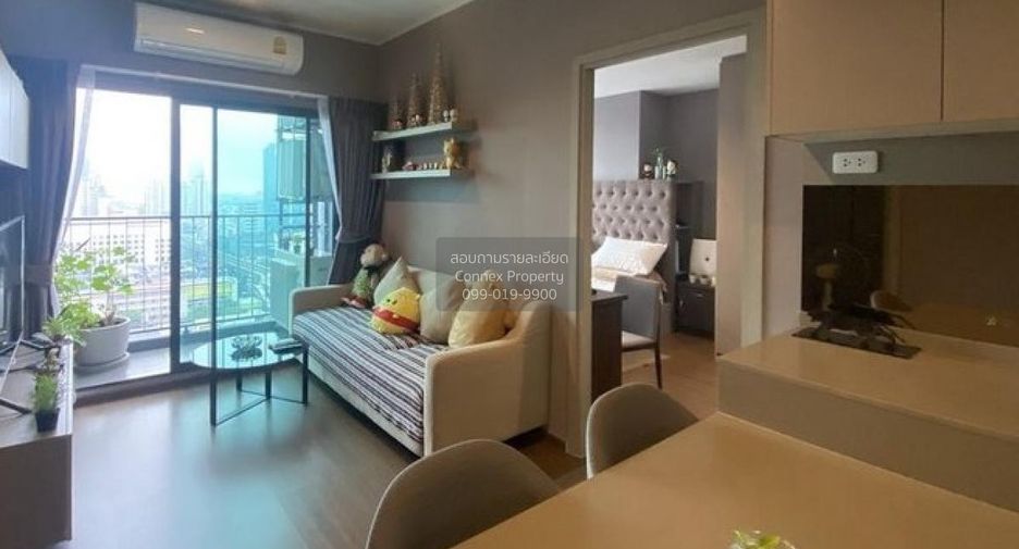 For rent 2 bedrooms condo in Phra Khanong, Bangkok