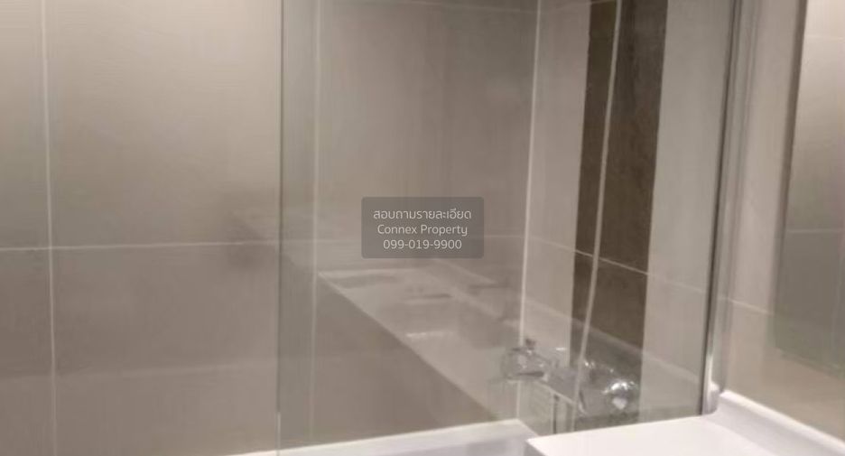For rent 2 bedrooms condo in Phra Khanong, Bangkok