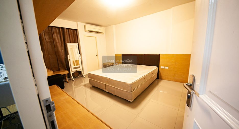 Wohnung zur Miete mit 1 Zimmer in Huai Khwang, Bangkok