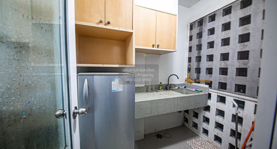 Wohnung zur Miete mit 1 Zimmer in Huai Khwang, Bangkok