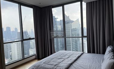 For rent 3 bedrooms condo in Khlong Toei, Bangkok
