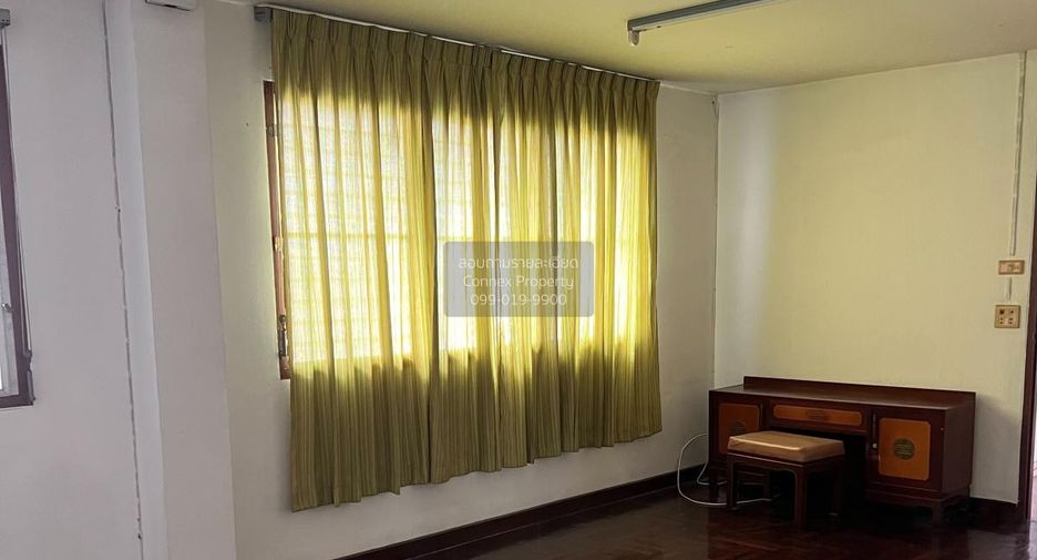 For rent 15 bedrooms retail Space in Bang Na, Bangkok